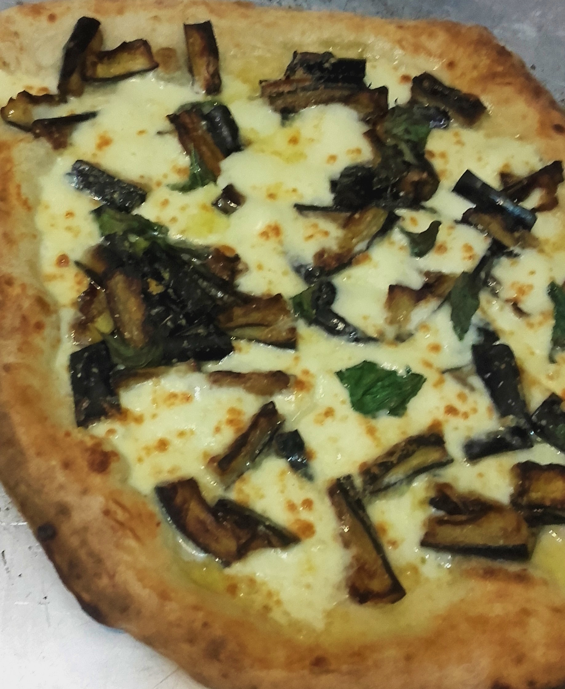 Pizza aubergines